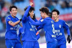 九游体育APP下载-比赛节奏逐渐加快，双方争分夺秒