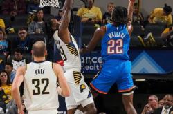 九游娱乐首页-步行者爆冷奇才，布拉德利制霸全场的简单介绍