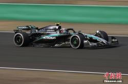 九游游戏-迈凯伦轻取阿斯顿马丁，拉塞尔关键制胜的简单介绍