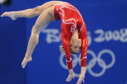 九游娱乐官方网站-剑与盾的对话，西亚卡姆的持续杀伤如何被开拓者编织成压制浙江队的绝对法则？