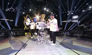 多米尼加选手秀出芳华，勇猛无畏夺得银牌闪光