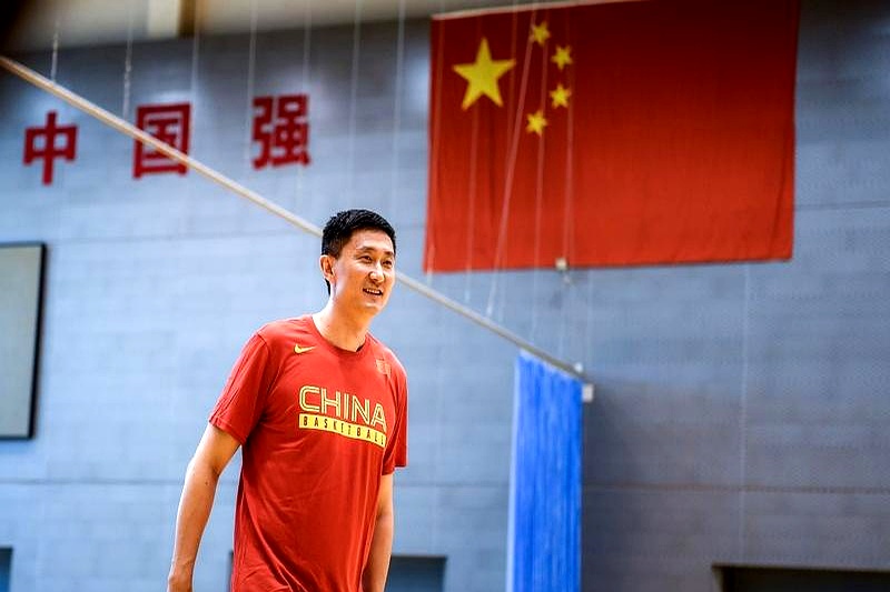 明星球员在国内联赛中展现出色表现