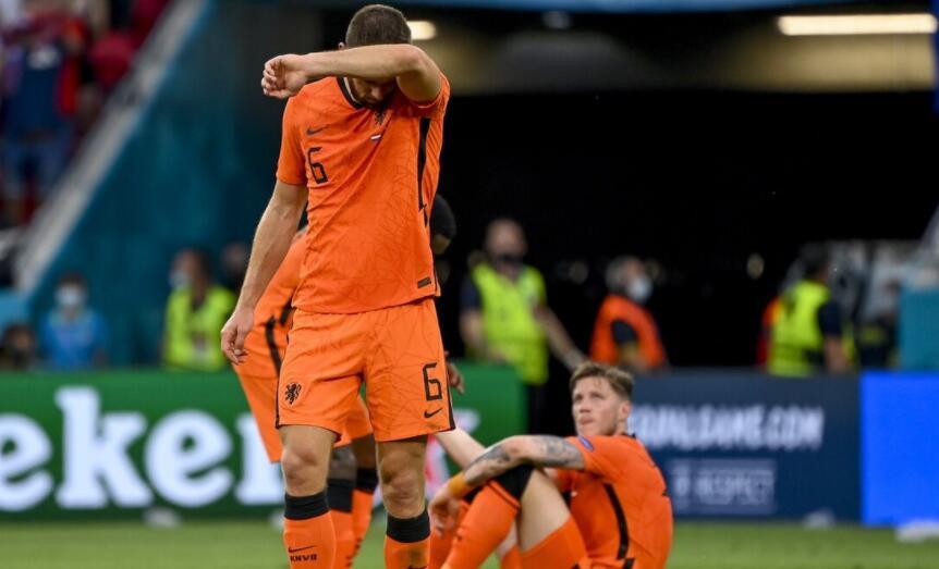 俄罗斯队惨败爆冷出局欧洲杯