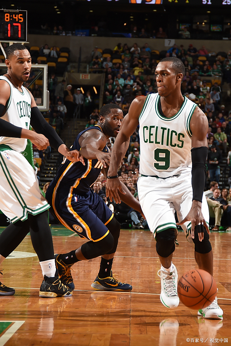 阿劳波主教练及时调整战术，赢得比赛