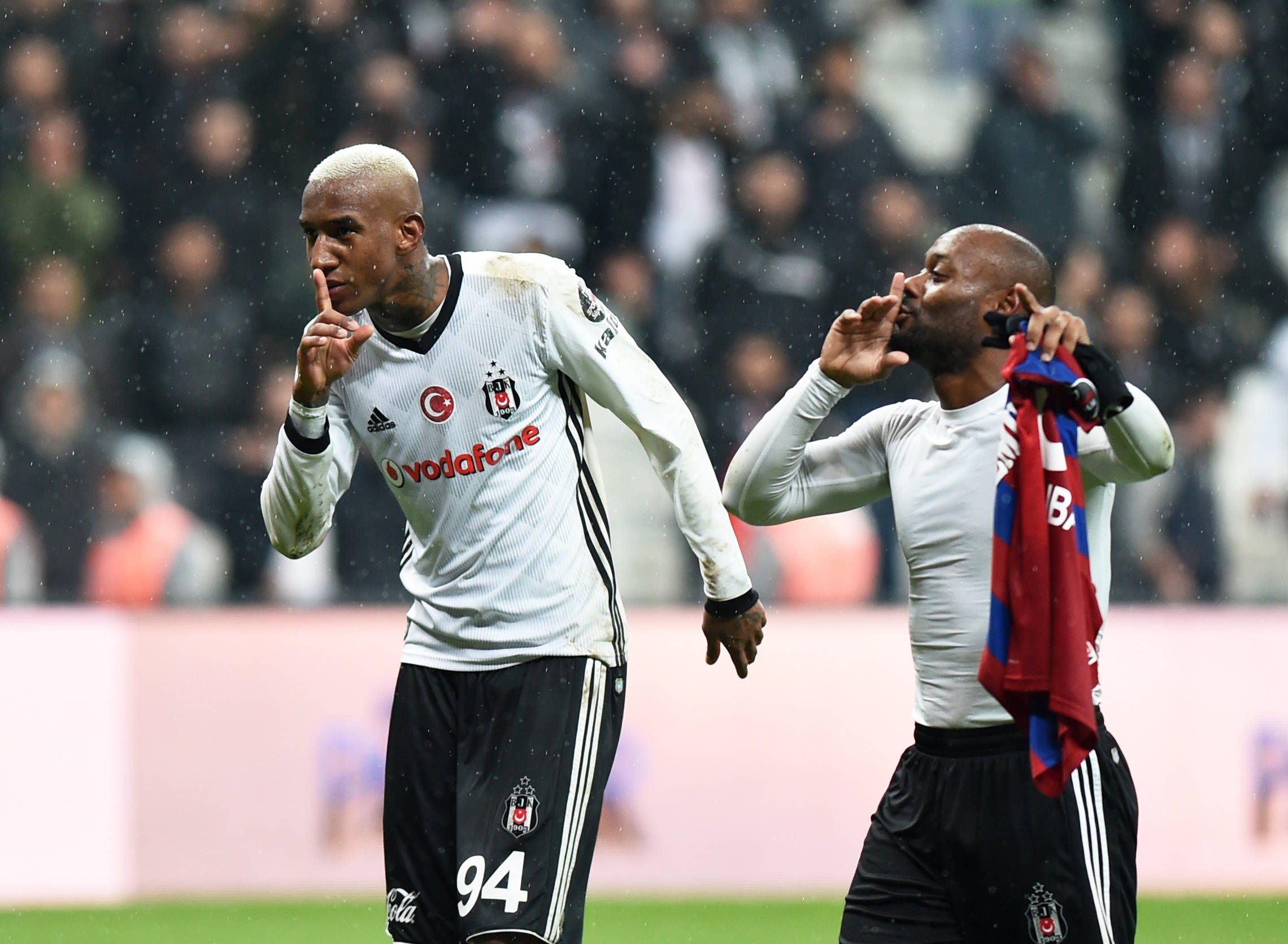 阿贾克斯新援惊艳发挥，切尔西英超前景蒙上阴影的简单介绍