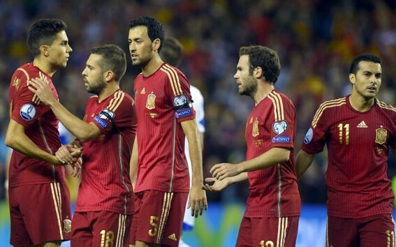 奥斯曼队大胜对手，保持小组头名位置