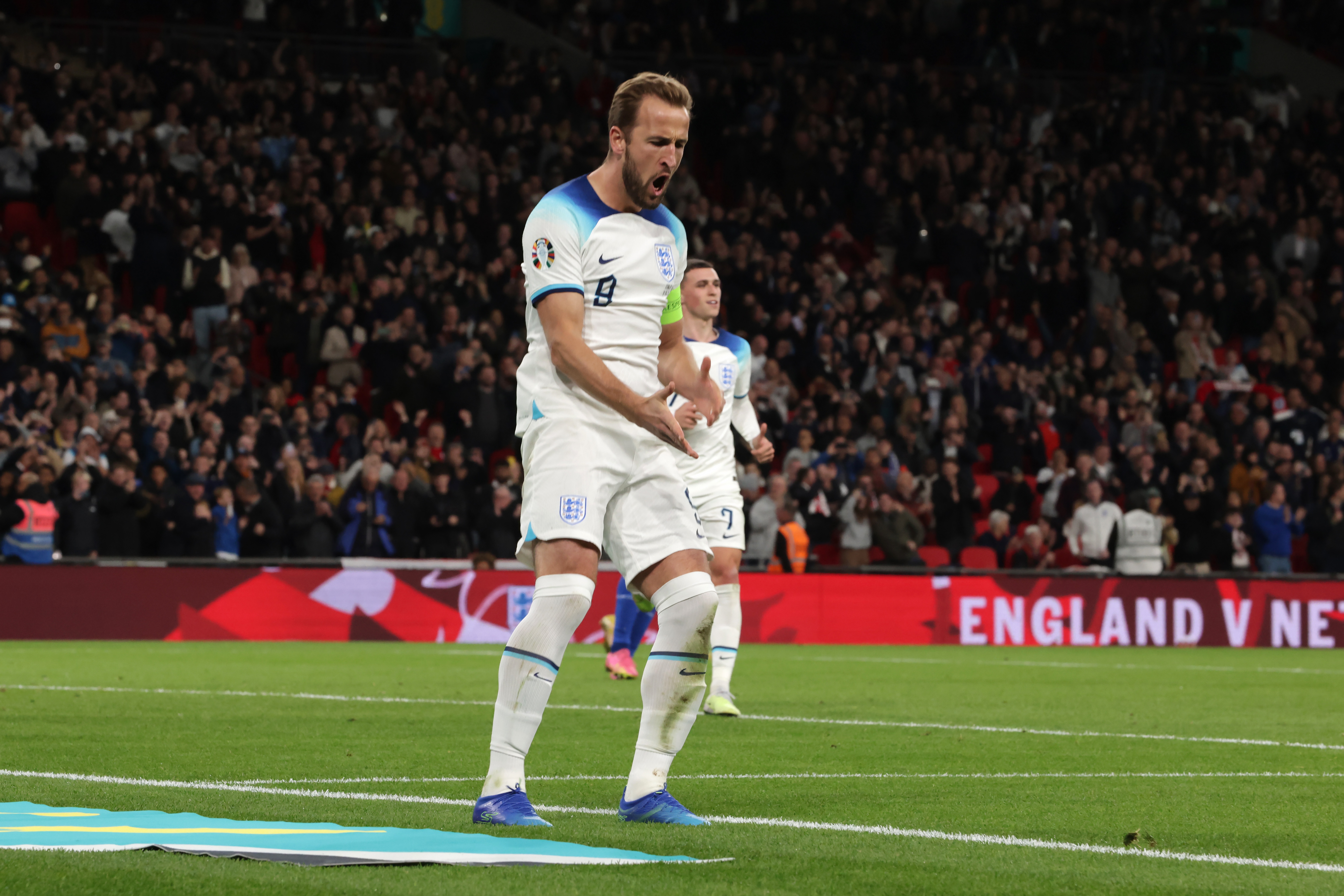 英格兰队全力备战半决赛，争夺决赛资格