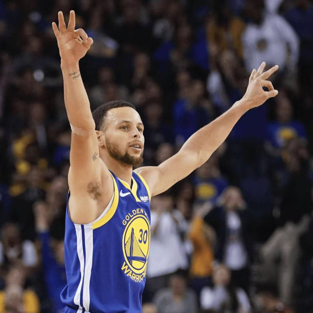 勇士球员共同努力，团结一致为了夺取胜利而全力以赴的简单介绍