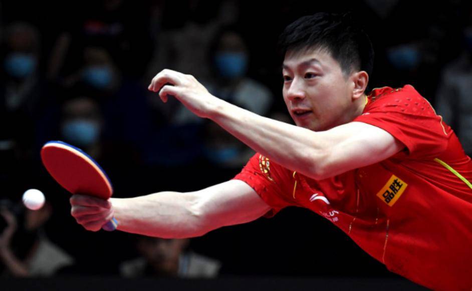 德国队碾压英格兰队,马龙点燃赛场 德国队碾压英格兰队,马龙点燃赛场