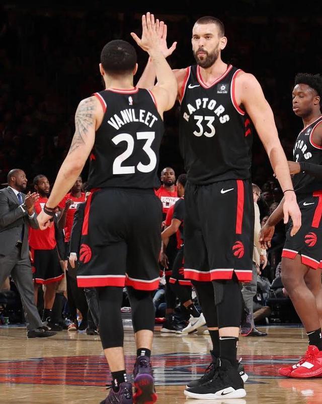 山东队横扫北京队，武切维奇带队取胜