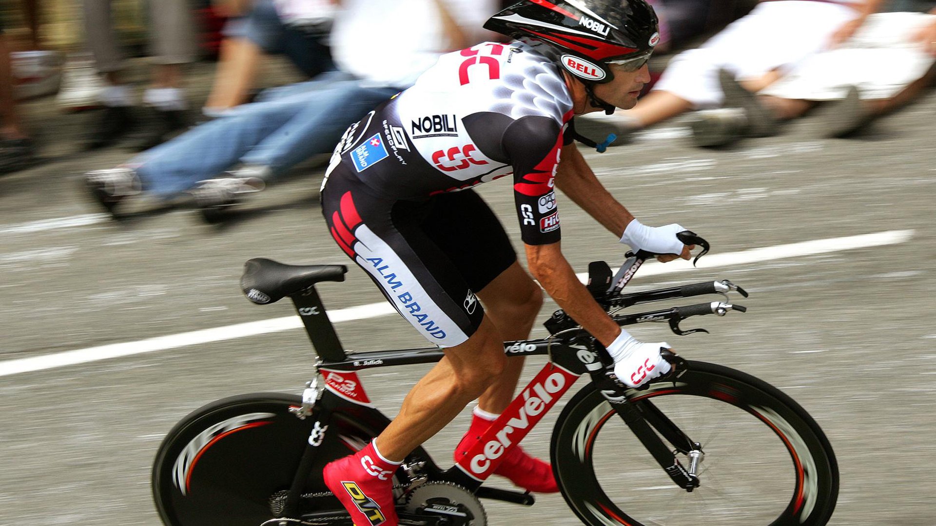 独行侠的孤光，拉塞尔在威廉姆斯废墟上刷新纪录，法拉利的碾压何以成为他的勋章？